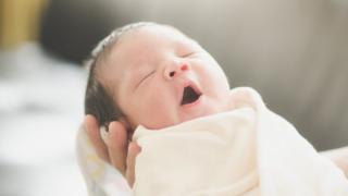 Cách Bác Sĩ Khám Tổng Quát Trẻ Sơ Sinh