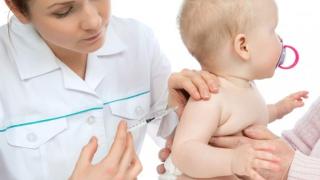 Mách Mẹ Những Mũi Tiêm Chủng Sơ Sinh Quan Trọng
