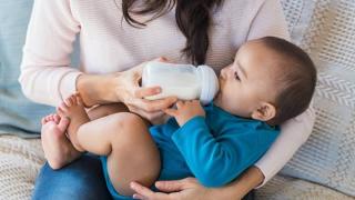 Sữa Công Thức Nào Tốt Nhất Cho Trẻ Sơ Sinh Hiện Nay