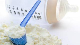 Thực Hư Chuyện Tên 9 Loại Sữa Bột Gây Ung Thư