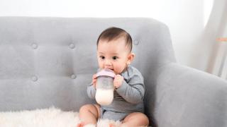 Hướng Dẫn Chọn Sữa Công Thức Tốt Cho Bé Phát Triển Toàn Diện
