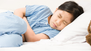 Chuyên gia giải đáp: Trẻ bị rối loạn tiêu hóa nên ăn gì và kiêng gì?