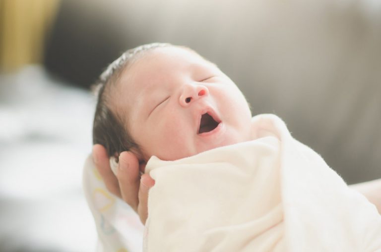 Cách Bác Sĩ Khám Tổng Quát Trẻ Sơ Sinh