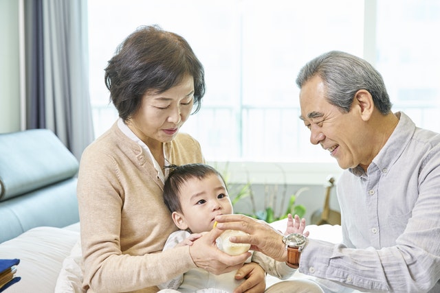 Lý Do Mẹ Nên Chọn Sữa Organic Cho Con Yêu