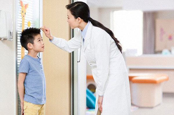Tại Sao Nên Đi Khám Tổng Quát Cho Bé?
