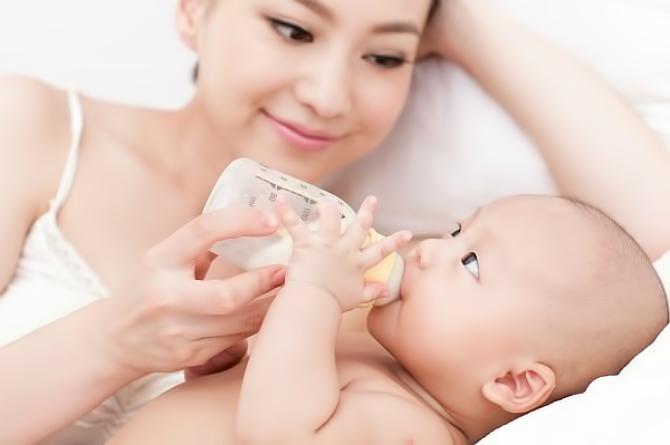 Sữa Cho Trẻ Sơ Sinh Và Điều Mẹ Nhất Định Phải Biết