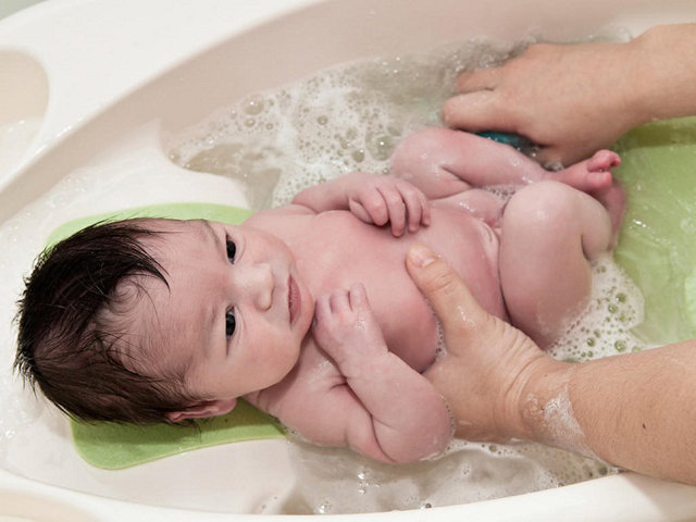 Viêm Da Dị Ứng Ở Trẻ Em: Phân Loại, Điều Trị Và Phòng Ngừa