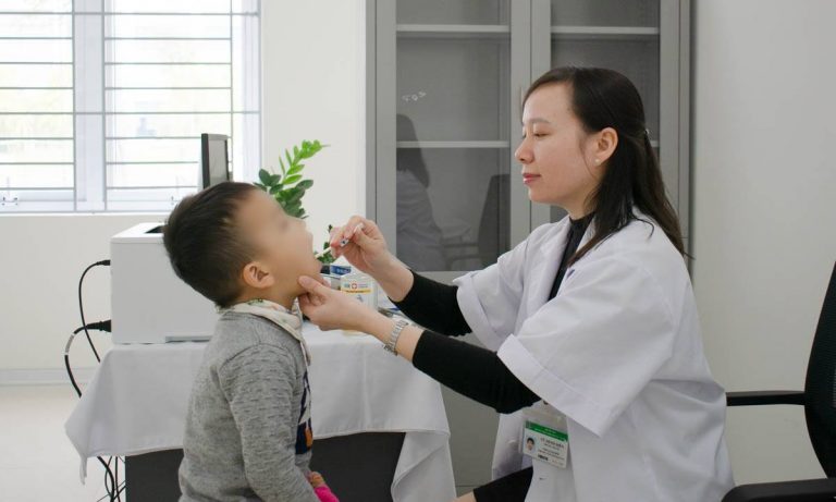 Viêm Họng Ở Trẻ Em - Tìm Hiểu Nguyên Nhân Và Điều Trị