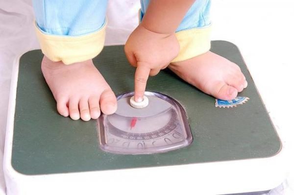 Bé Chậm Tăng Cân Phải Làm Sao? Giải Pháp Từ Chuyên Gia Dinh Dưỡng