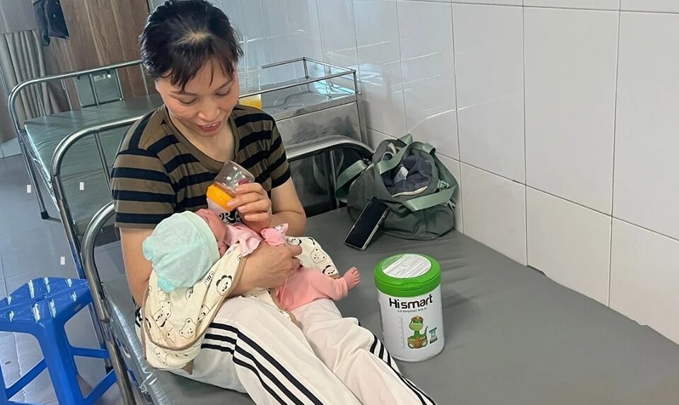 Sữa cho bé sơ sinh phát triển toàn diện - những điều mẹ cần nhớ