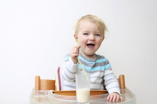 Các Giai Đoạn Hấp Thu Sữa Phát Triển Chiều Cao Cho Bé Tốt Nhất Mẹ Nên Biết