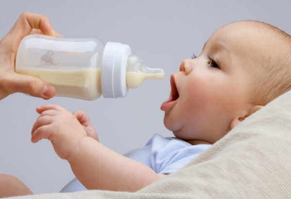 Tổng Hợp 5 Điều Cần Biết Khi Nuôi Con Bằng Sữa Công Thức