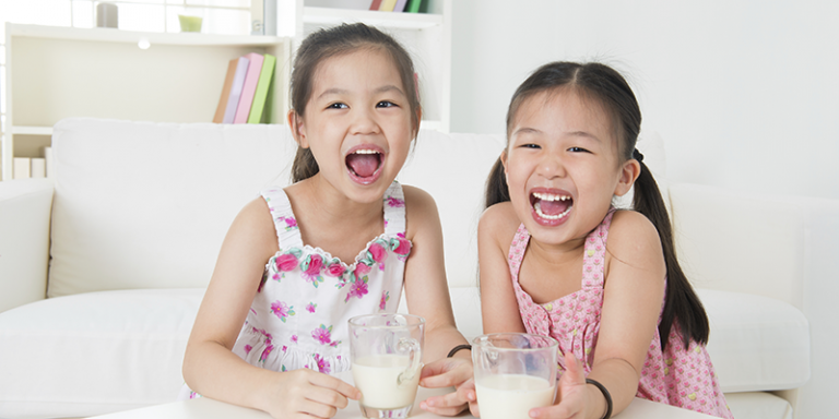 Sữa Công Thức Tăng Chiều Cao Có Phải Cứ Uống Nhiều Là Tốt?