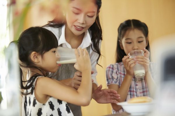 Sữa Phát Triển Toàn Diện Cho Bé Khỏe Mẹ An Tâm
