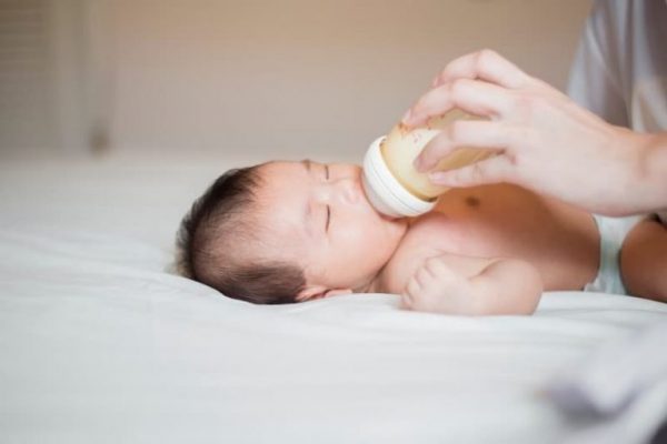 Sữa Bột Cho Trẻ Sơ Sinh Cần Chứa Những Chất Nào?