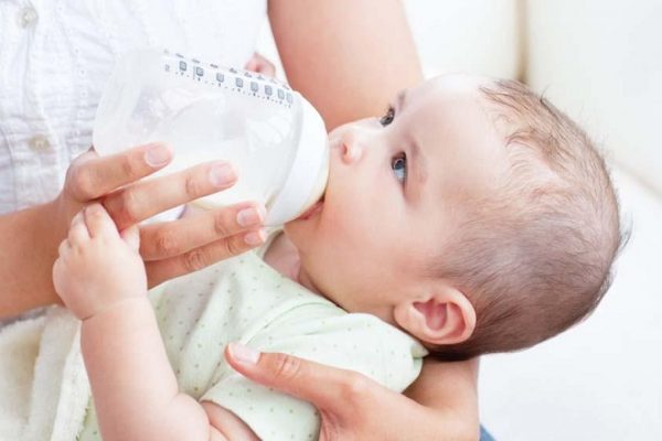 Sữa Công Thức Cho Trẻ Từ 0-6 Tháng Và Những Điều Mẹ Cần Biết