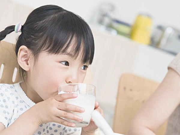 Kinh Nghiệm Dùng Sữa Phát Triển Chiều Cao Cho Bé Tối Đa