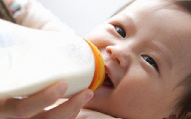 Sữa Công Thức Cho Trẻ Uống Bao Nhiêu Là Đủ