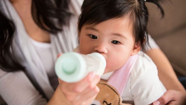 Sữa Thông Minh Cho Bé Dưới 1 Tuổi - Thông Tin Mẹ Cần Biết