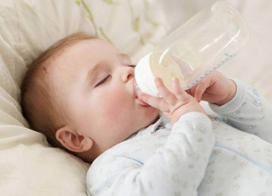 lượng sữa cho bé sơ sinh