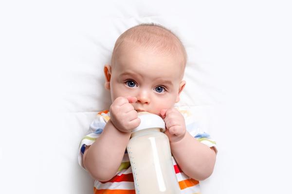 sữa bổ não cho bé