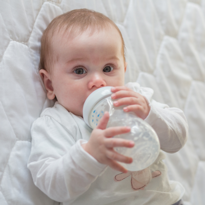 Top 5 thương hiệu bình sữa cho trẻ sơ sinh mẹ nên mua